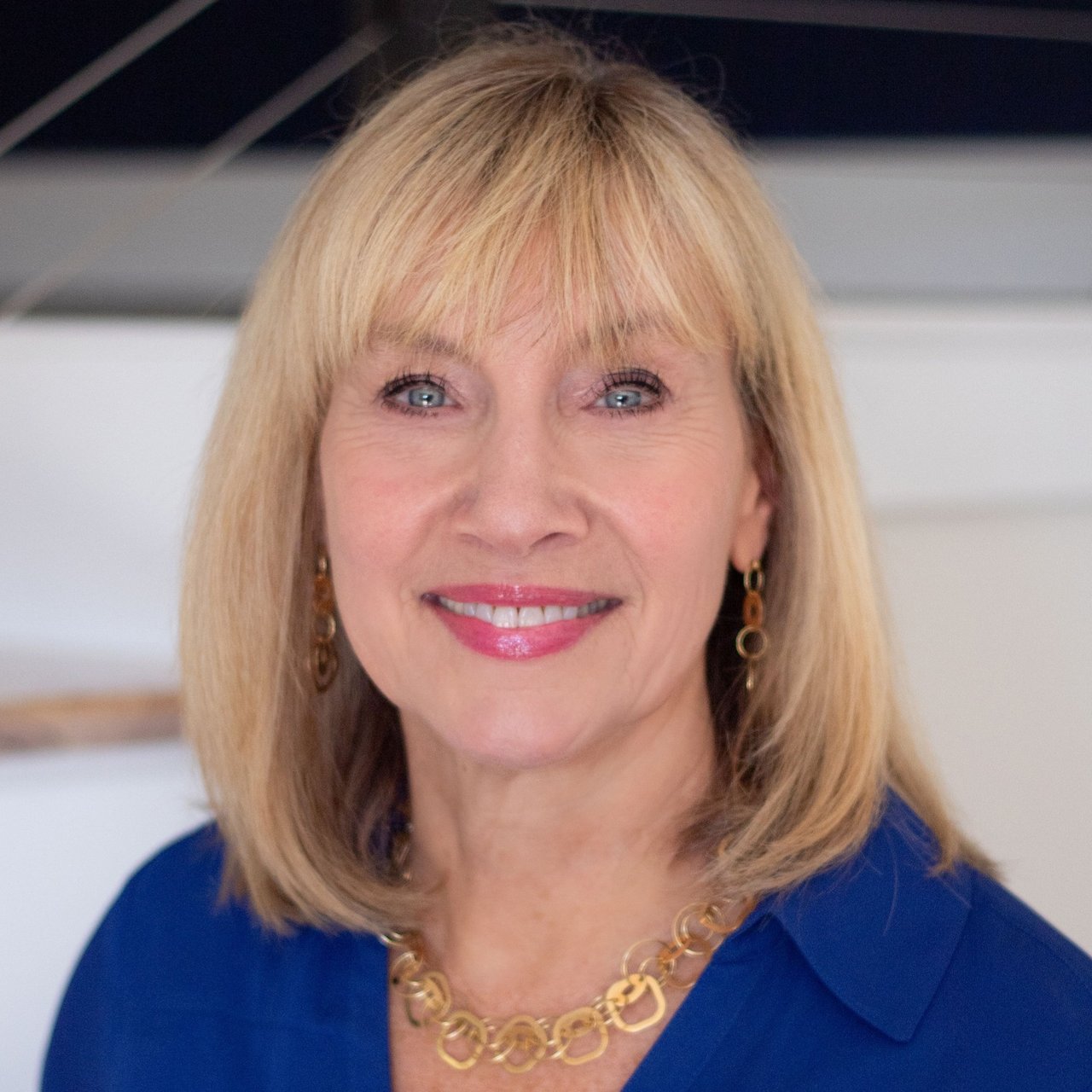 Wendy Schwoerer New Smyrna Beach, FL Real Estate Agent Headshot