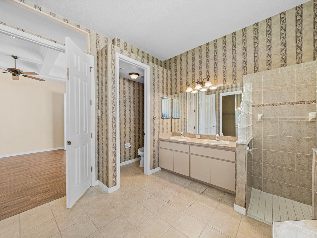 12508 FOREST HIGHLANDS DR
