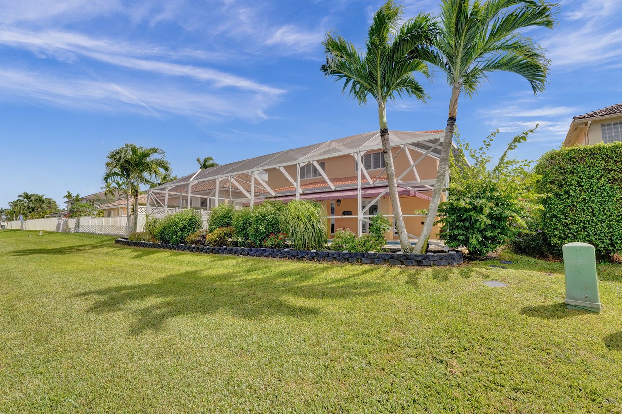949 Crestview Cir