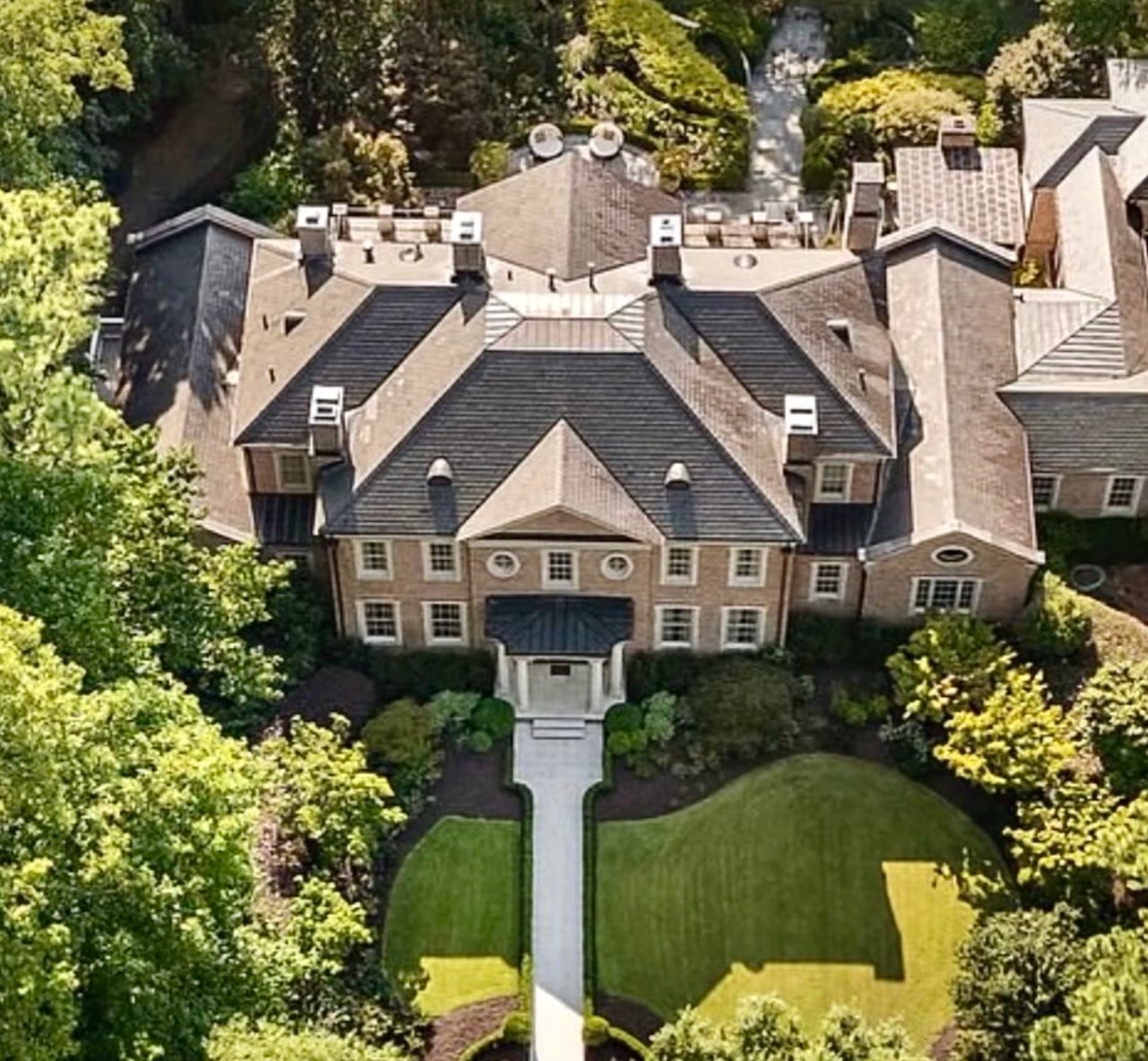 3560 Ridgewood Road NW, Atlanta, GA 30327