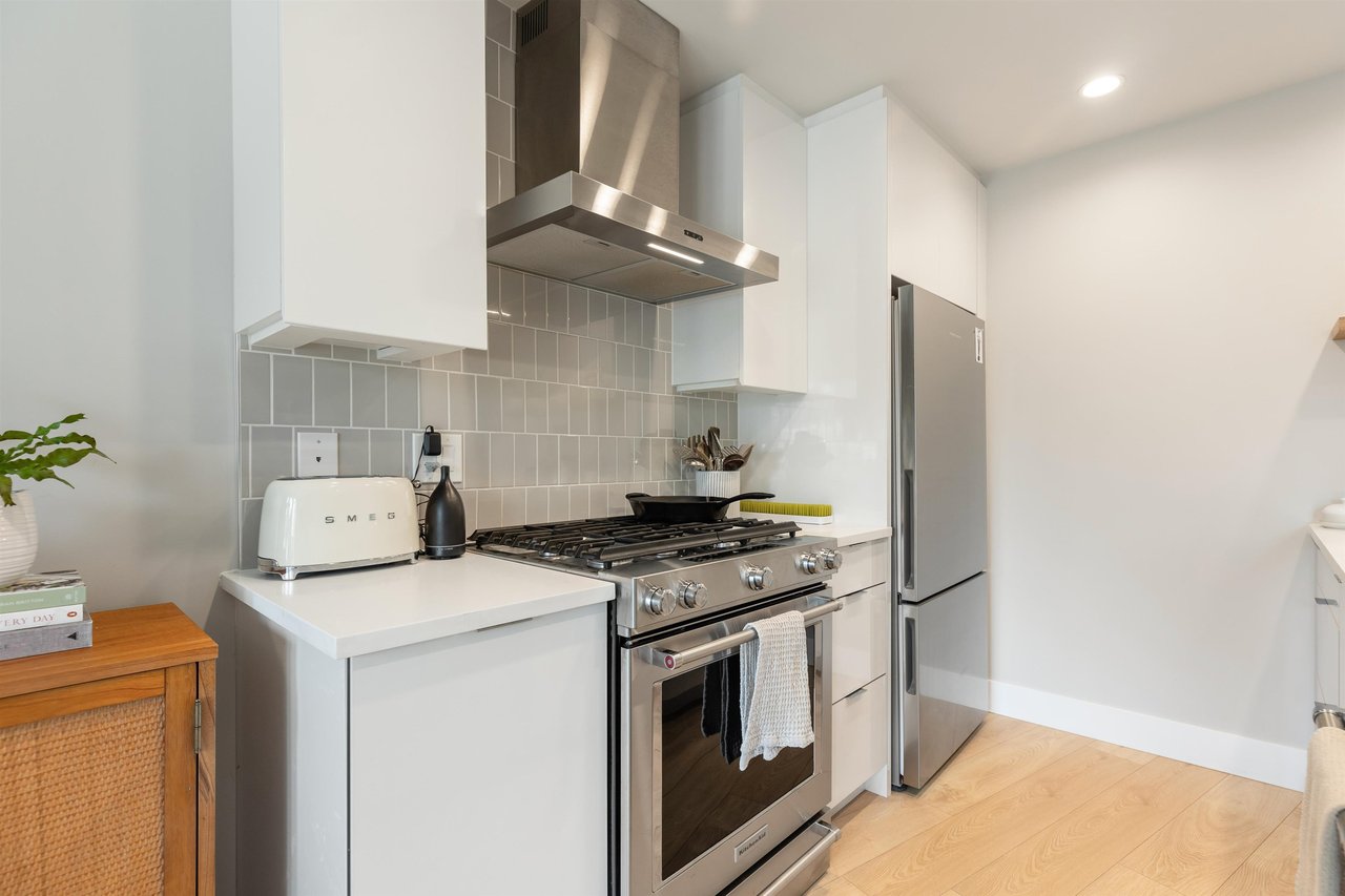 204-1496 Charlotte Rd