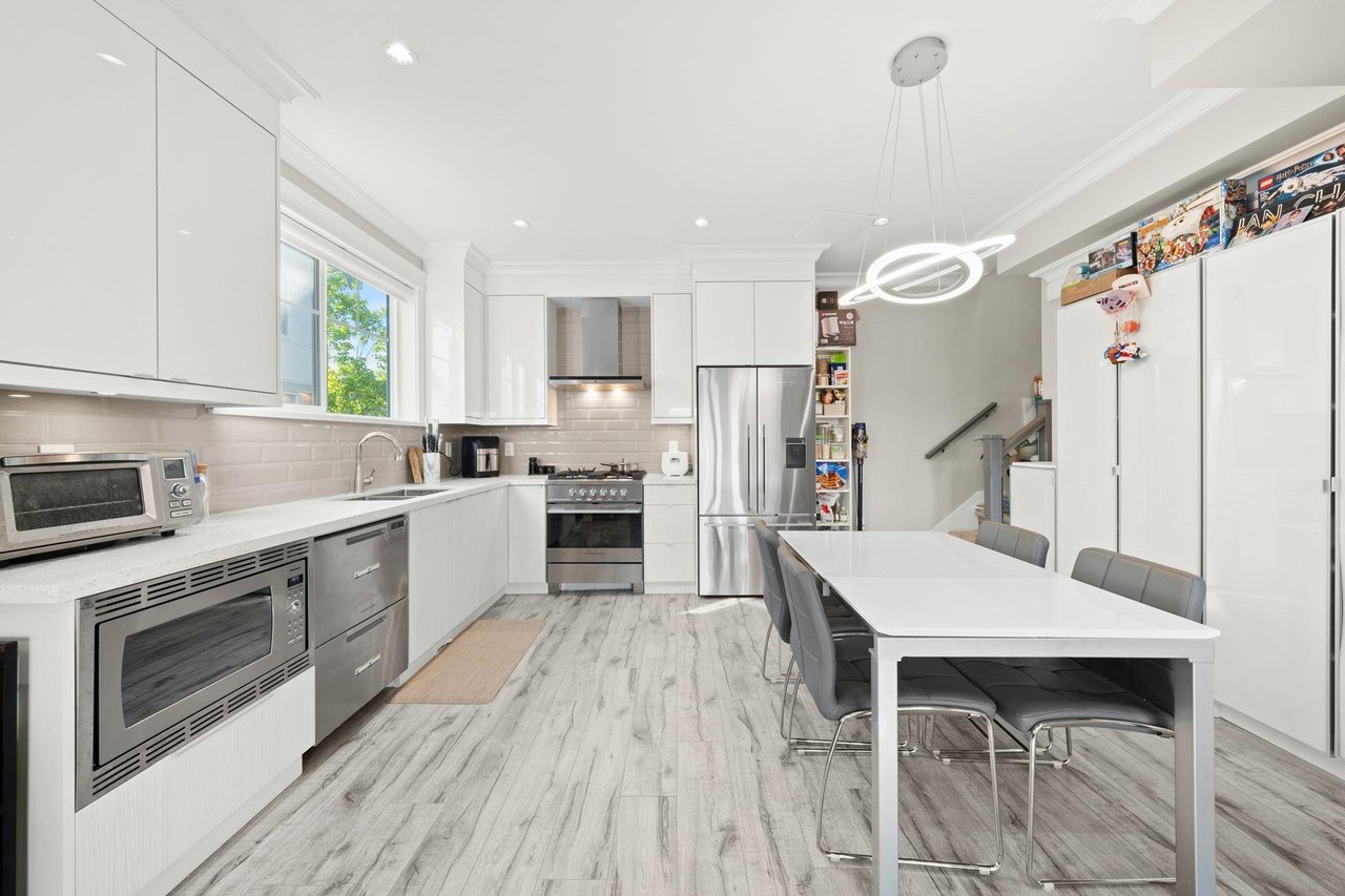12-9728 Alberta Rd