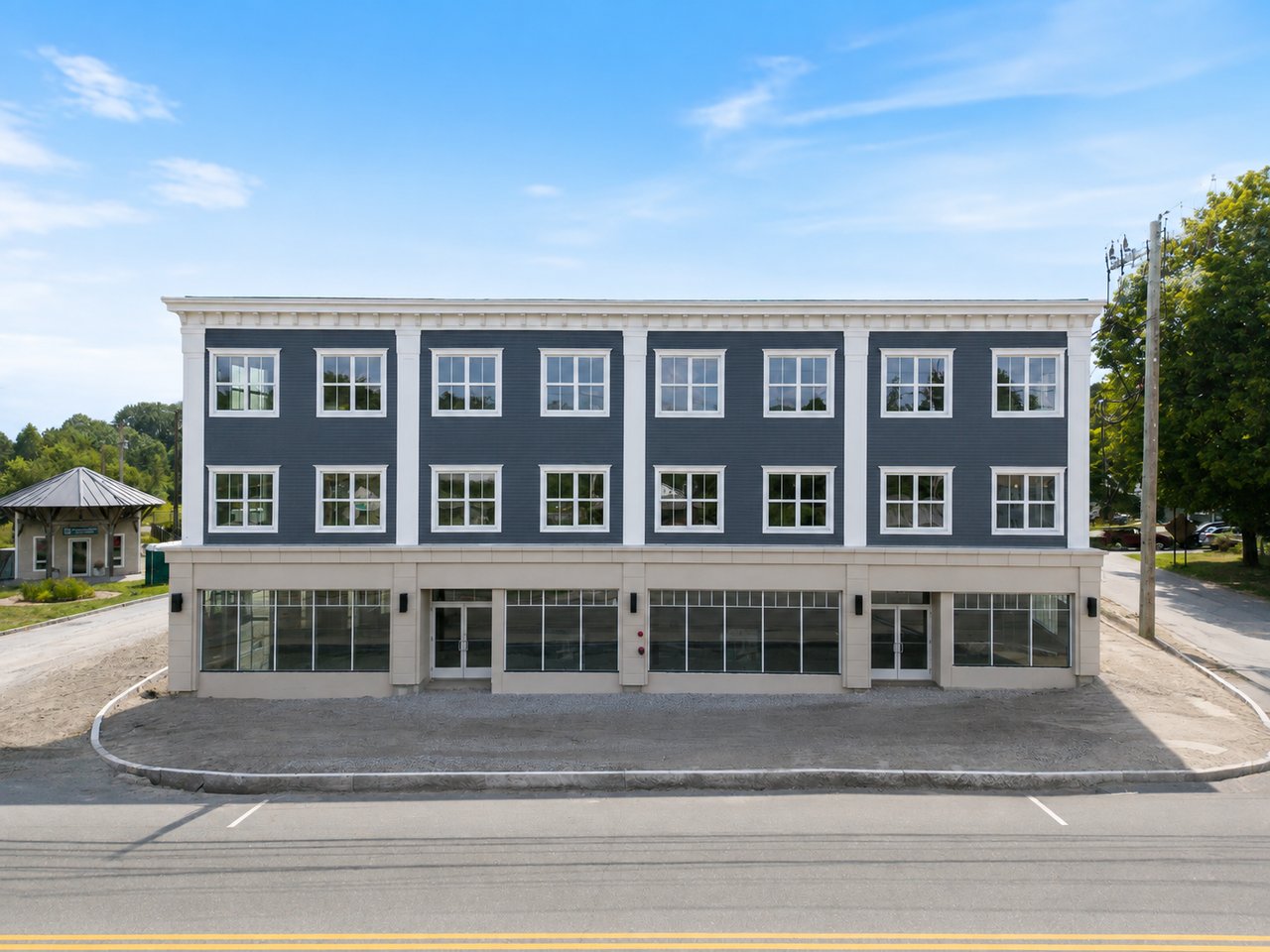 298 Main Street, 2E
