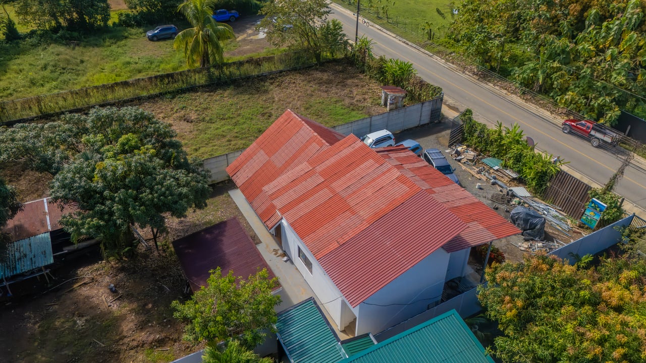 Apartments within Walking Distance to the Beach In Uvita – 0.21 Acres