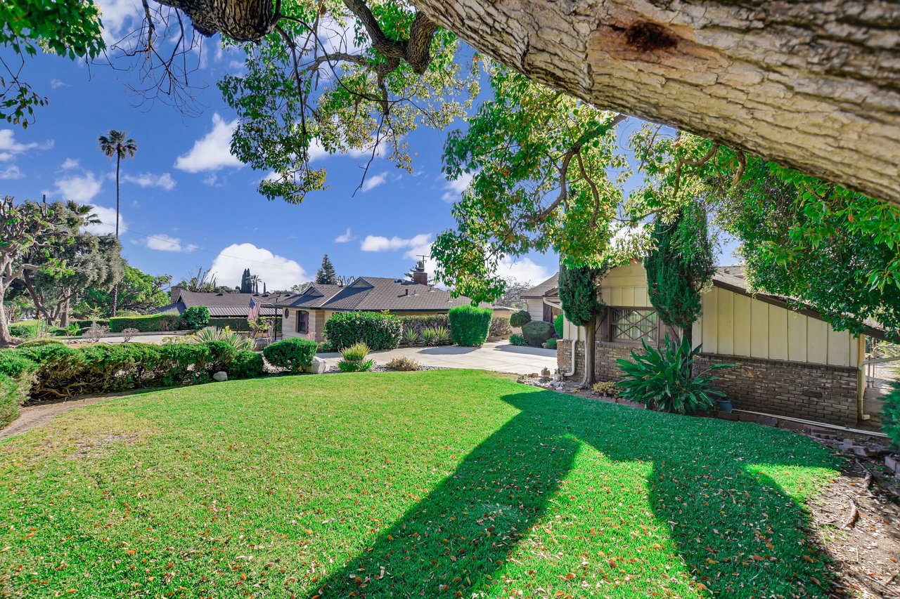 617 N Vista Bonita Avenue