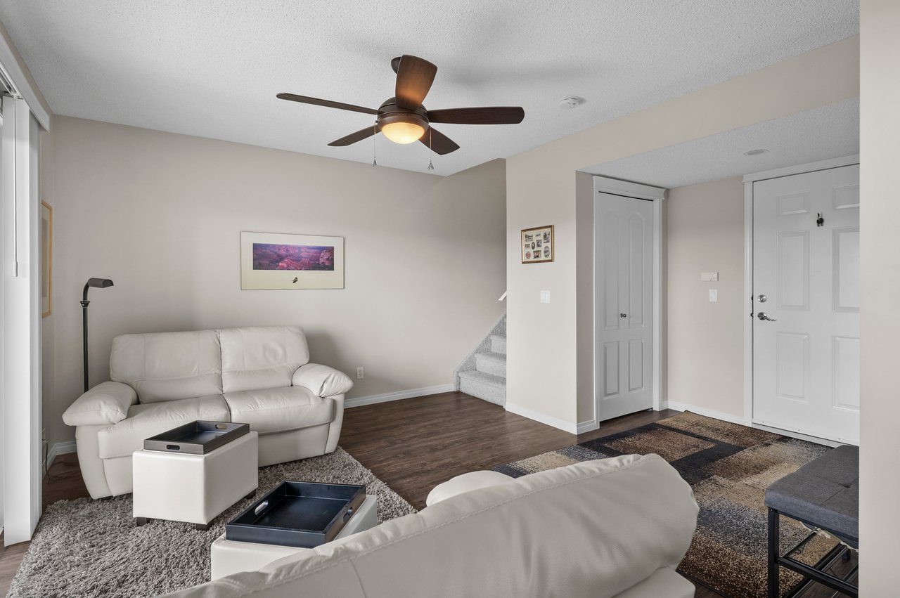 139 Country Hills Gardens NW