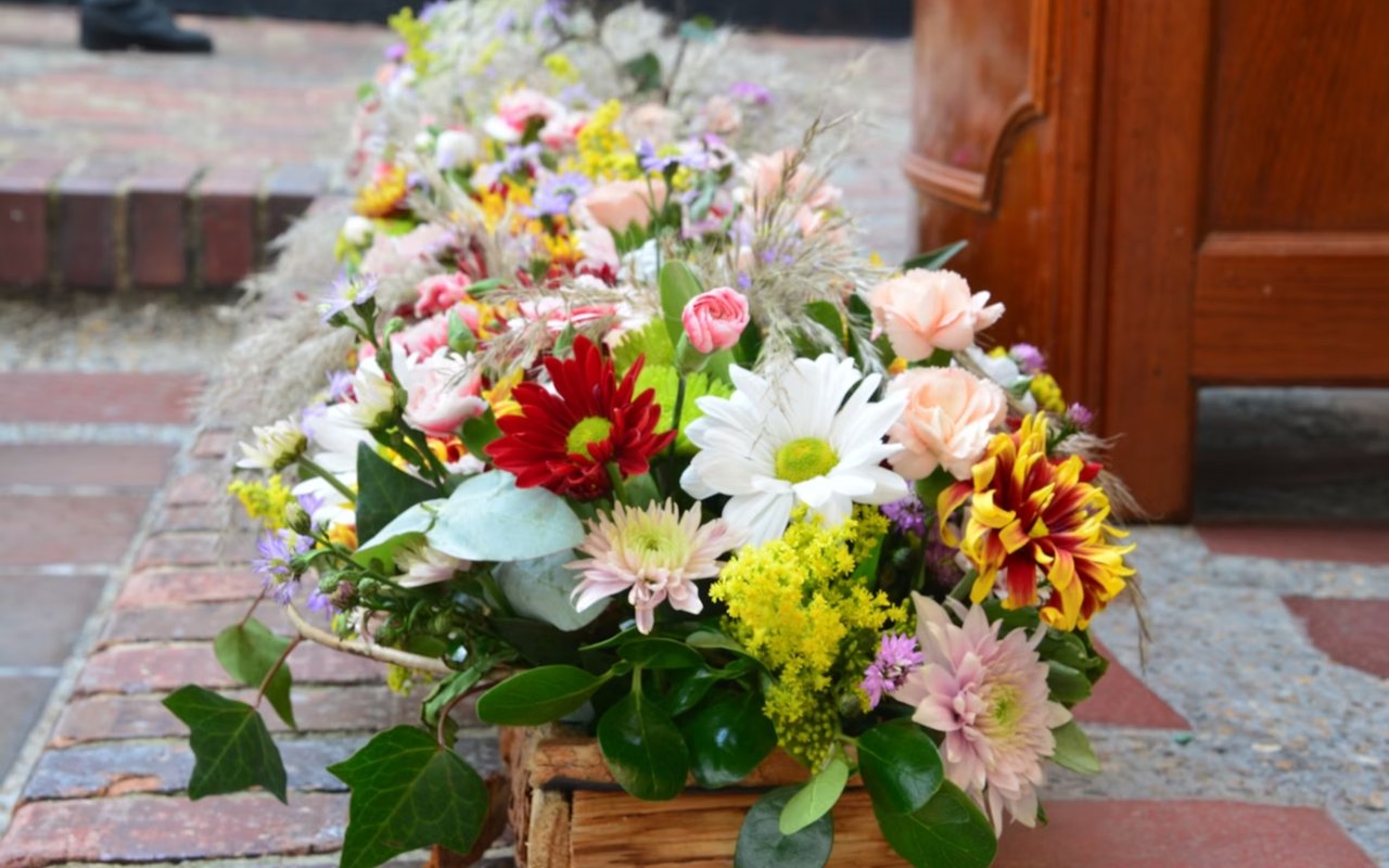 Simple Ways to Add Curb Appeal to Your Home cover