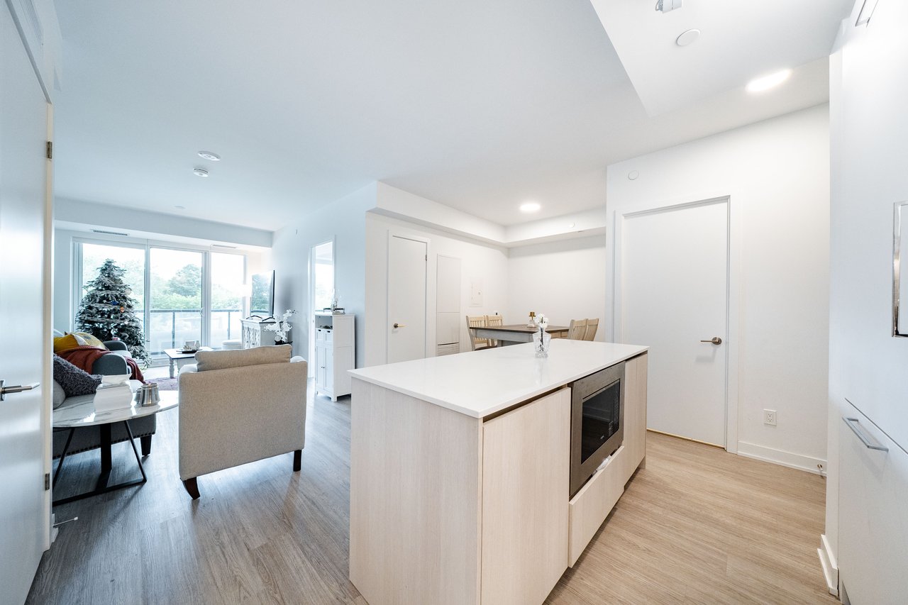 8188 Yonge Street, 235