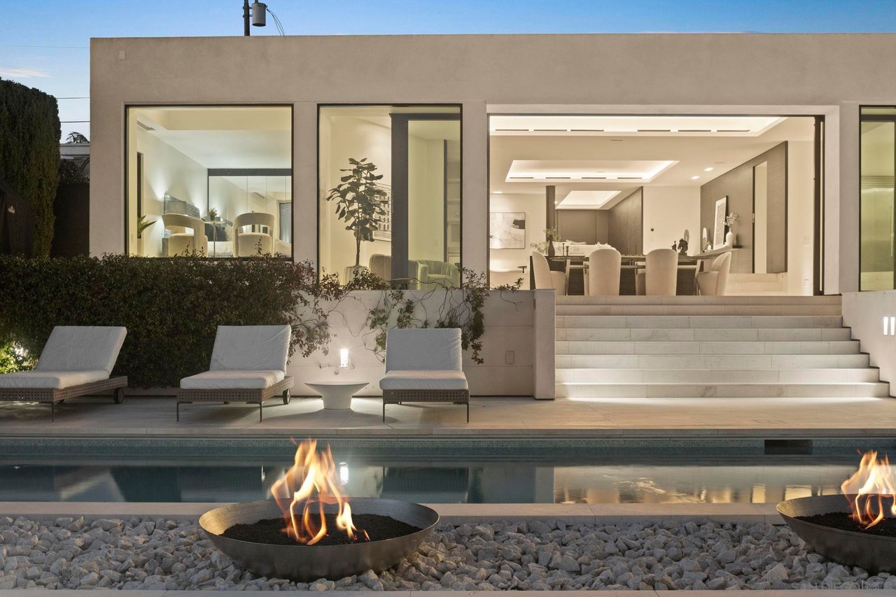 5811 Box Canyon Rd. La Jolla, CA