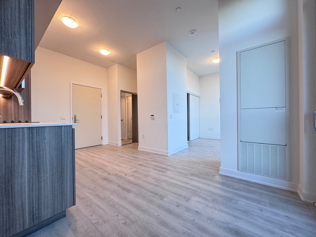 15 Richardson Street 2003, Toronto C08 Unit: 2003