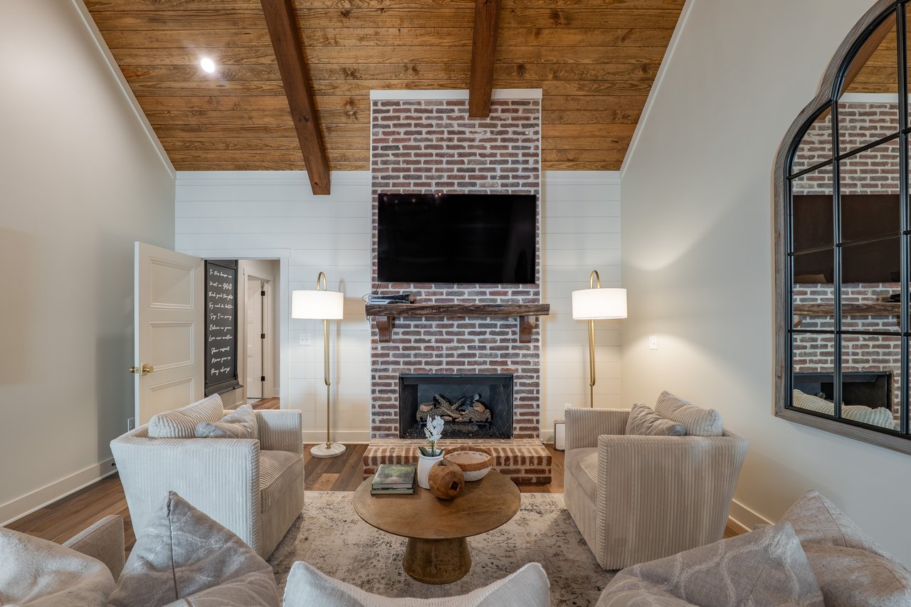1017 Avery Road