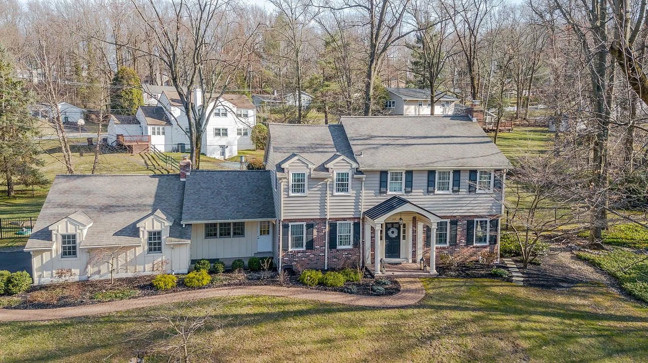 575 Applewood Dr
