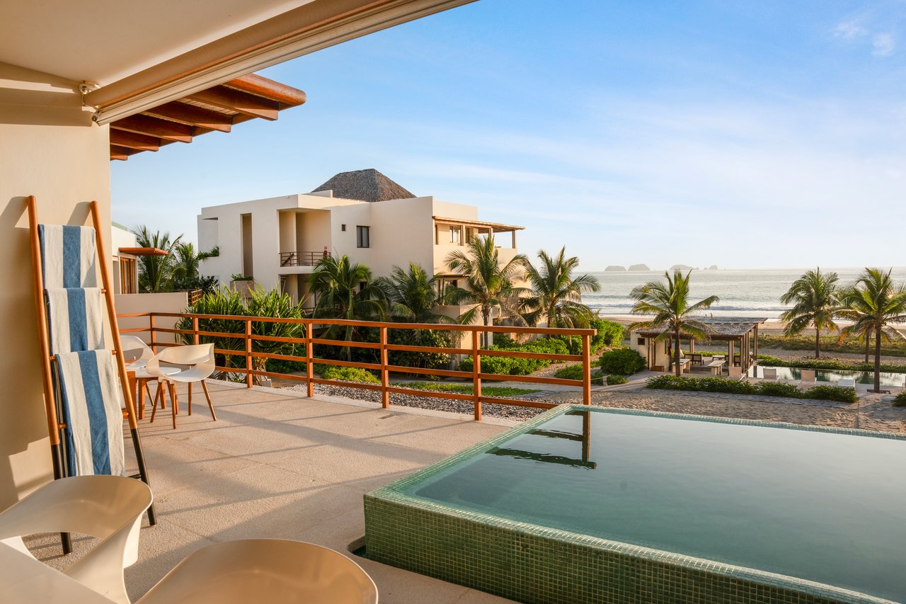 Marea Beachfront Villa C13