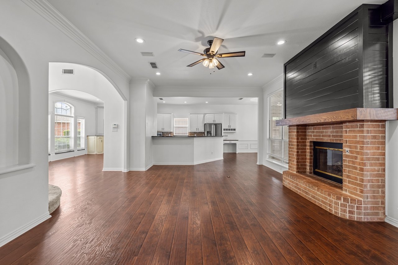 2 Treewood Court