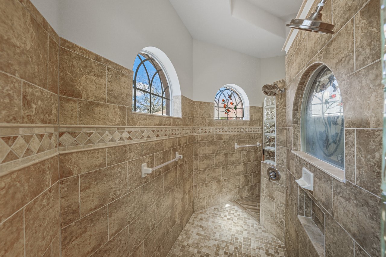 12852 GRAND TRAVERSE DR