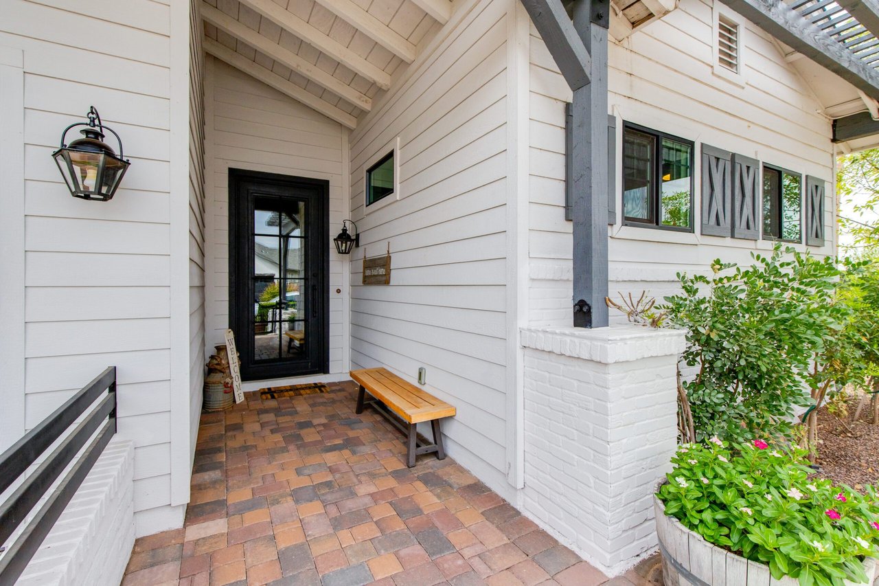 6647 E Calle Redondo