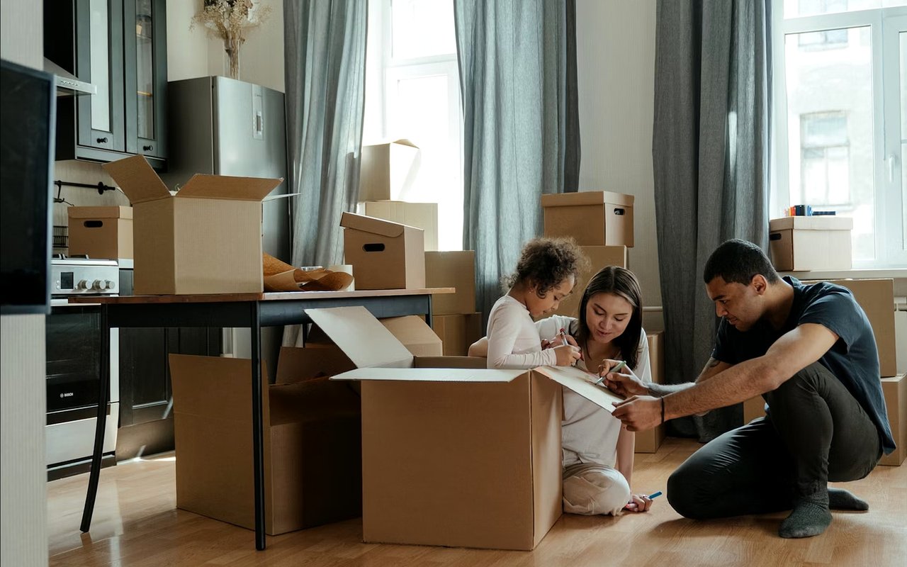 Top 10 Tips for Moving with Kids
