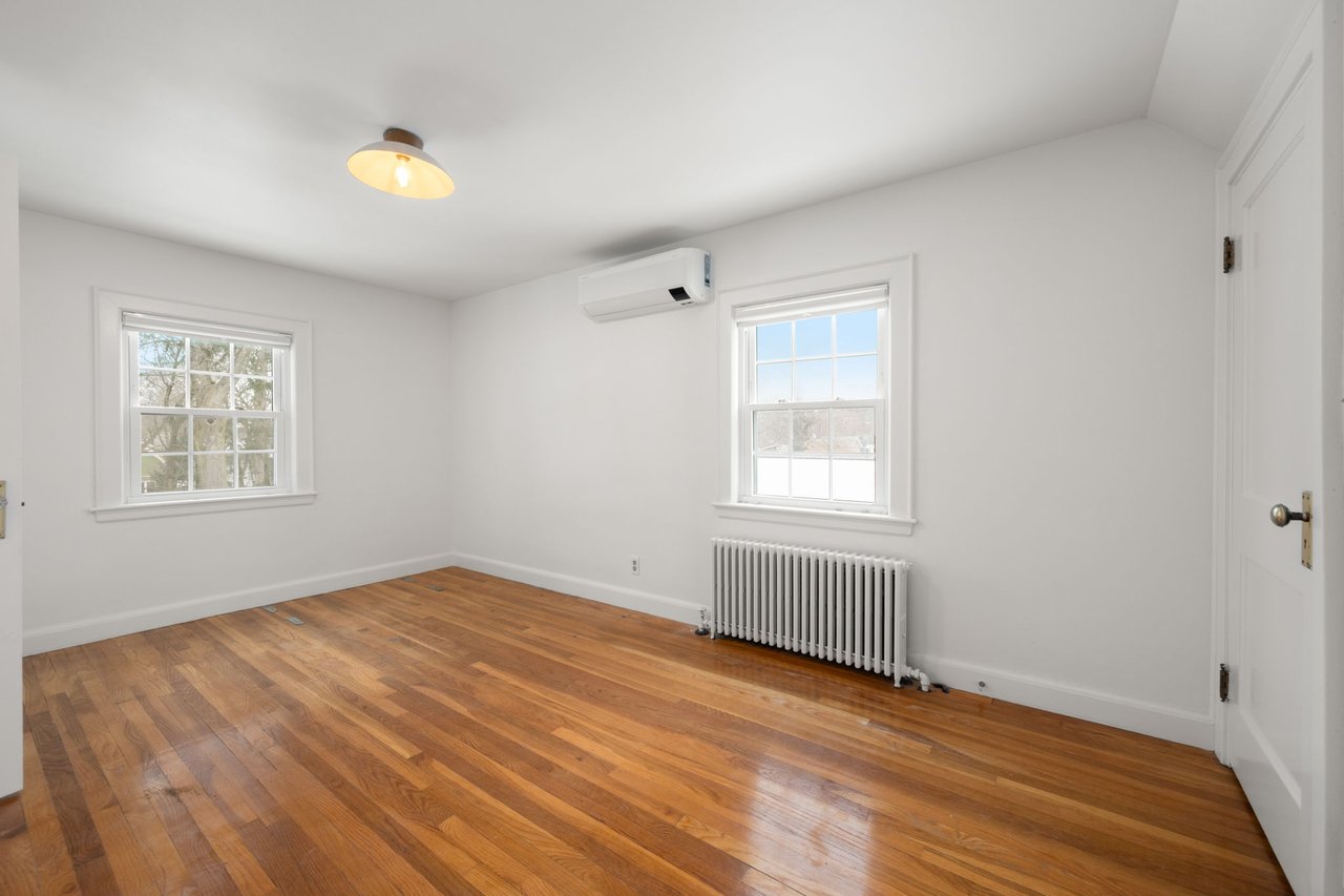 17 Hilburn St
