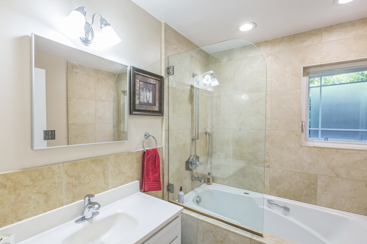 777 Bayview Way