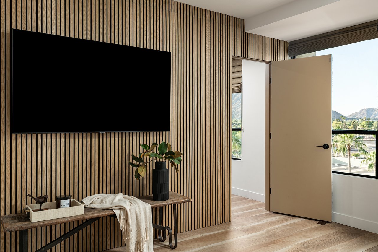 6803 E MAIN Street, 5511