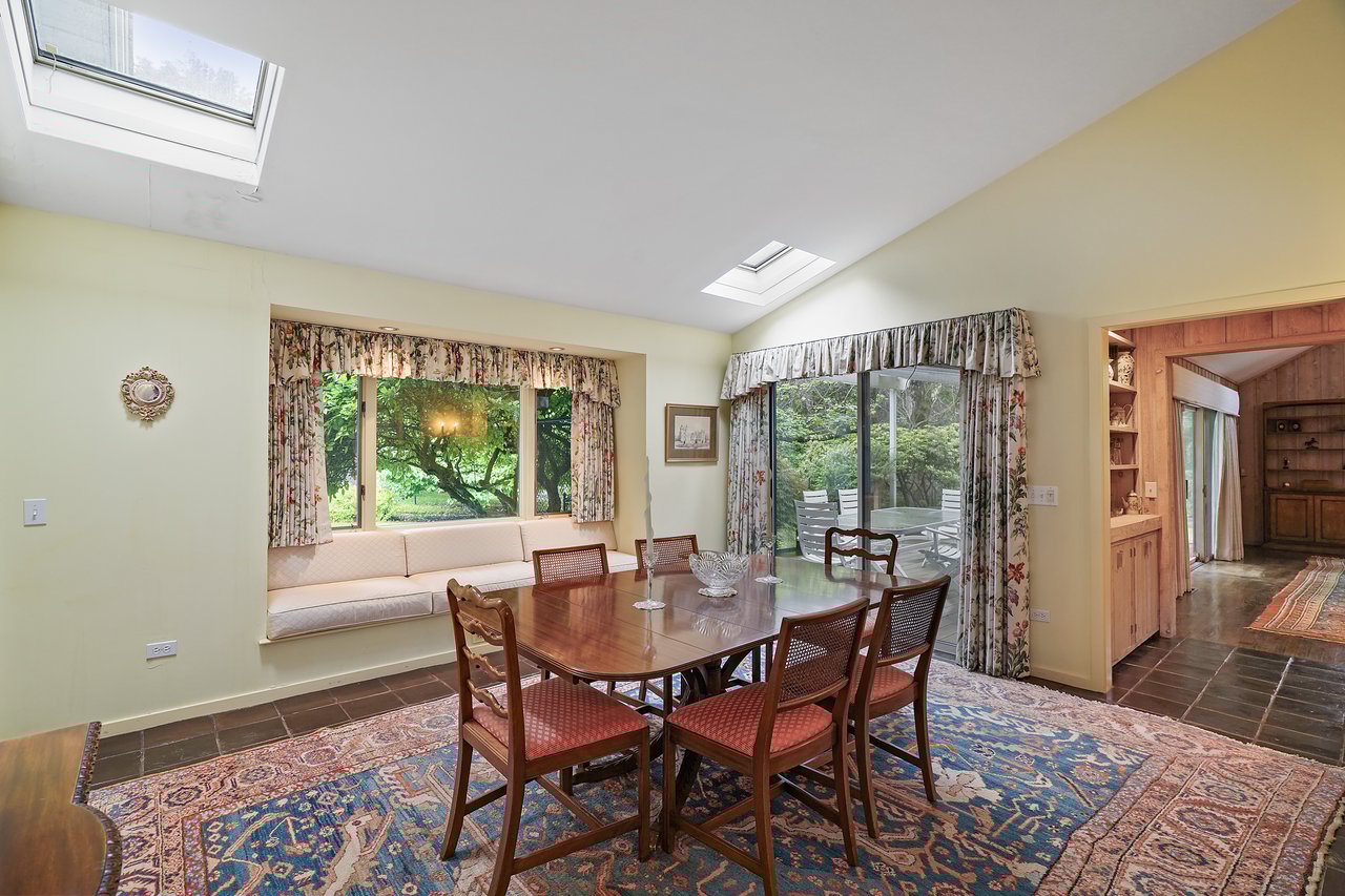 112 Narrows Road
