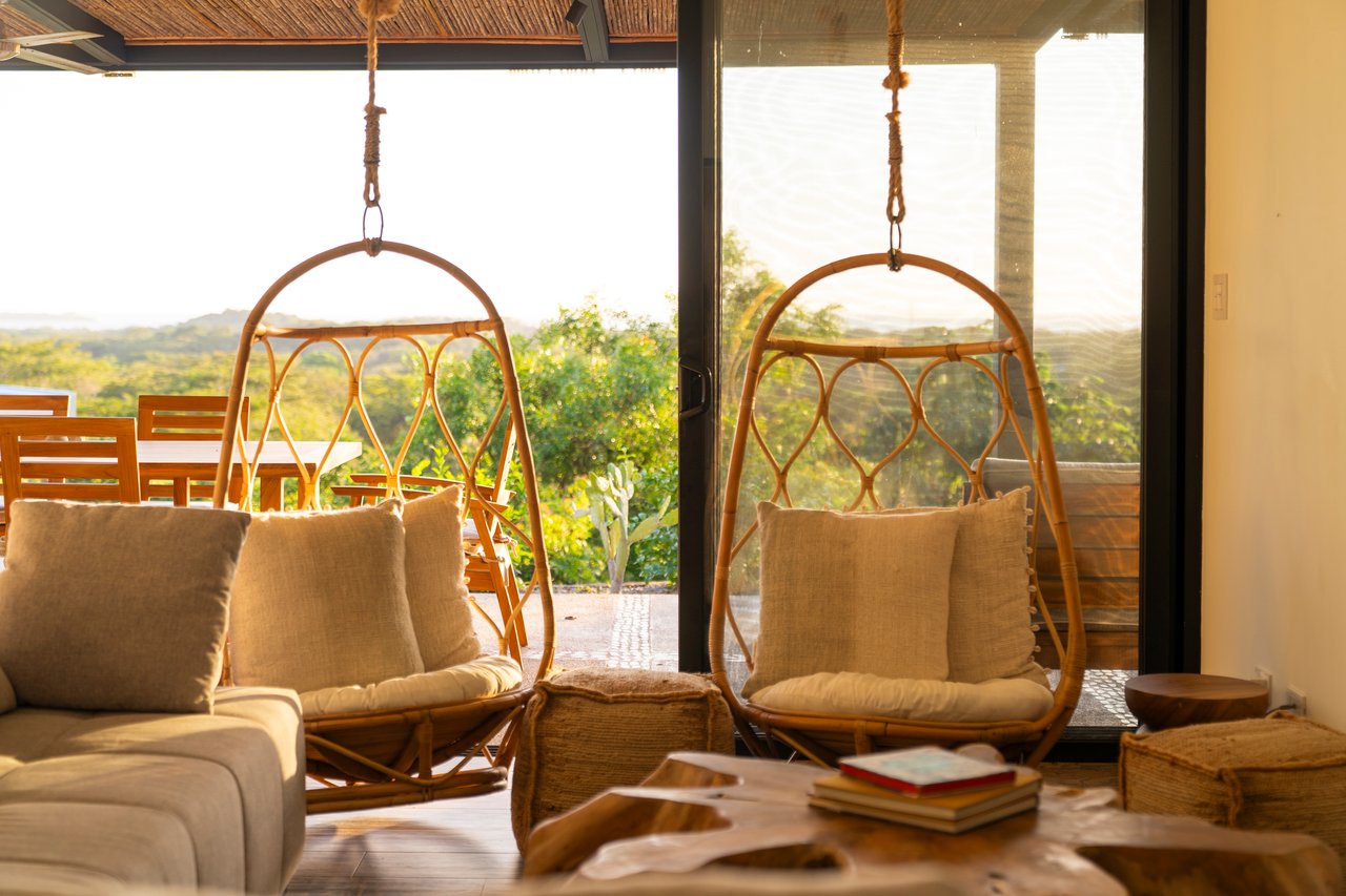 Casa Salinas – 3 beds ocean view home in playa grande