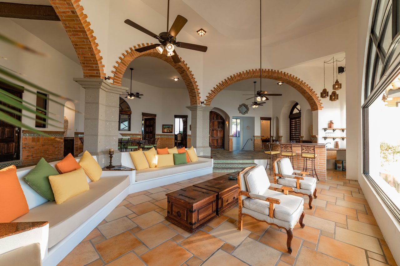 5 Bedroom, Single Family Home, Villa Encantada 