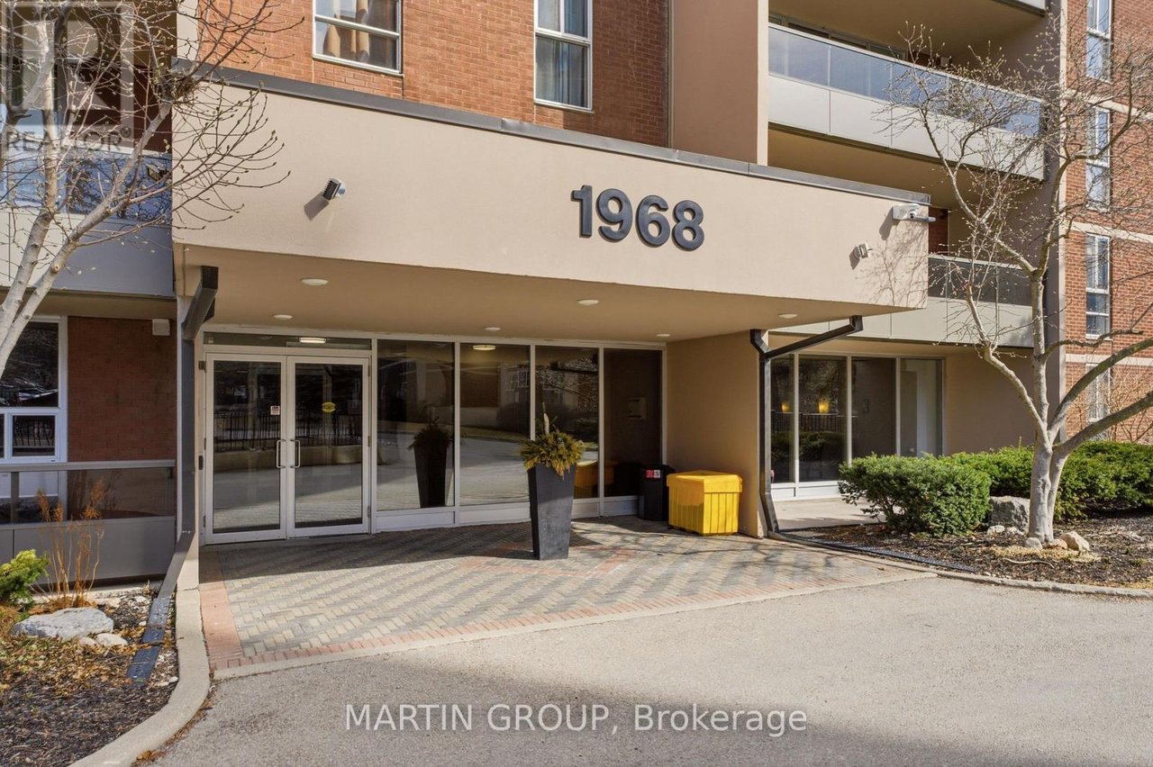 103 - 1968 MAIN STREET W