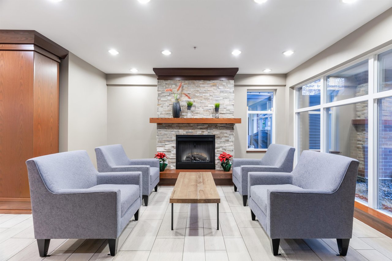 310-4868 Brentwood Dr