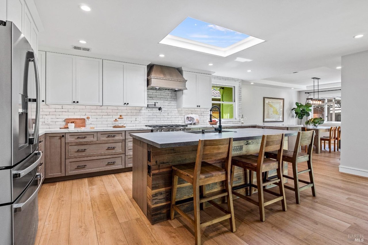 395 Peachstone Terrace