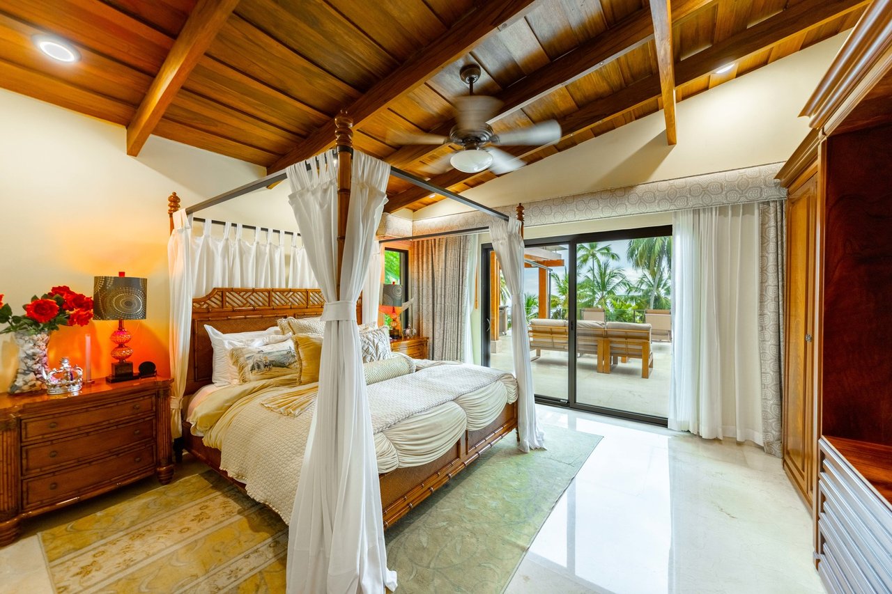 Remodeled Luxury Beach Home, Jaco, Puntarenas