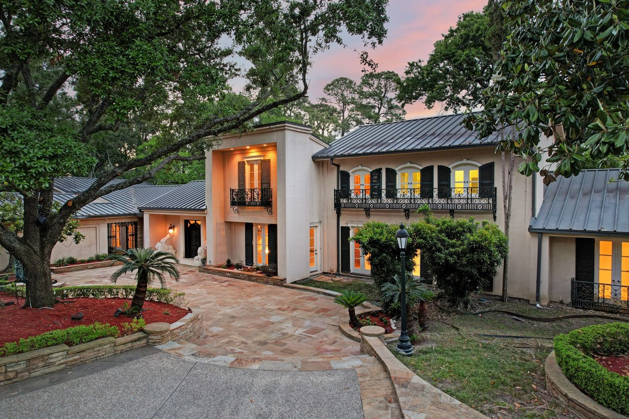 Resort Style River Oaks Mansion with Hollywood History Hits Market at $8.9 Million