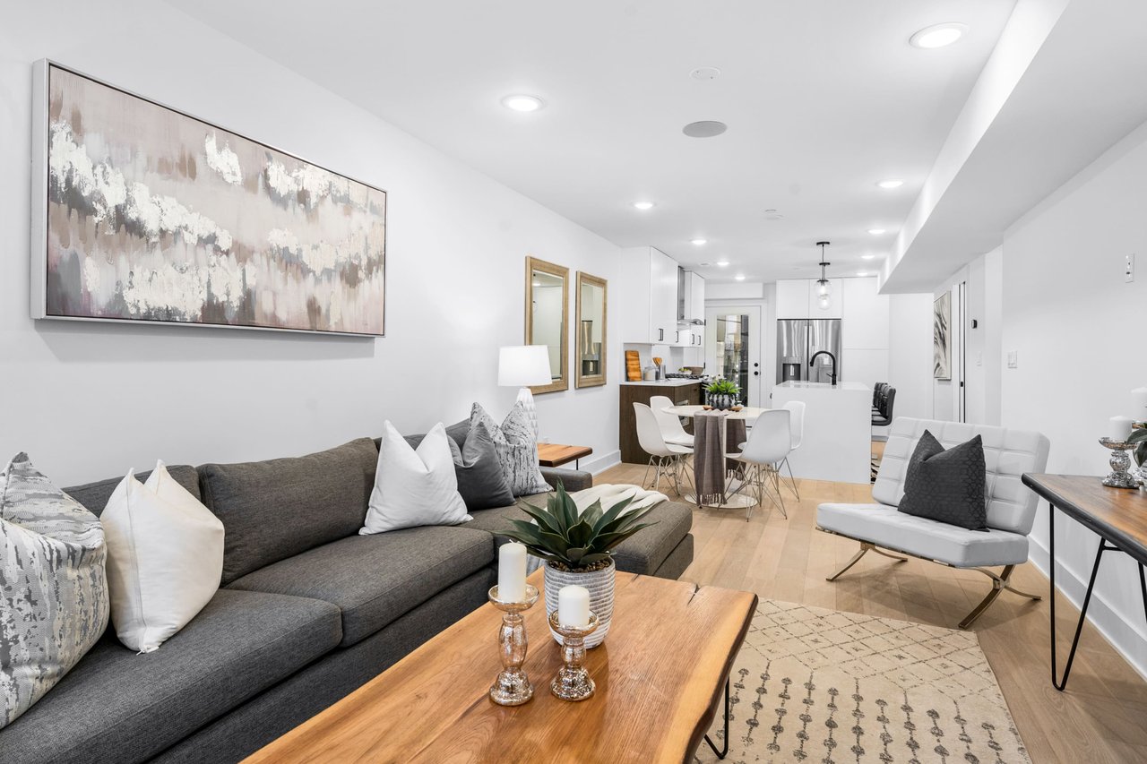 1915 Christian Street #1