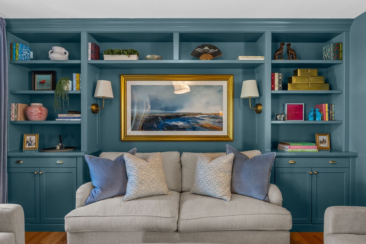 11 Lisa Ln Pembroke, MA 02359