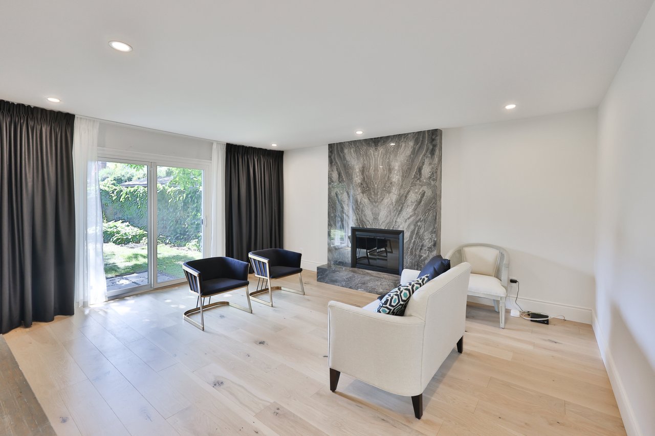 222 Vance Drive, Oakville