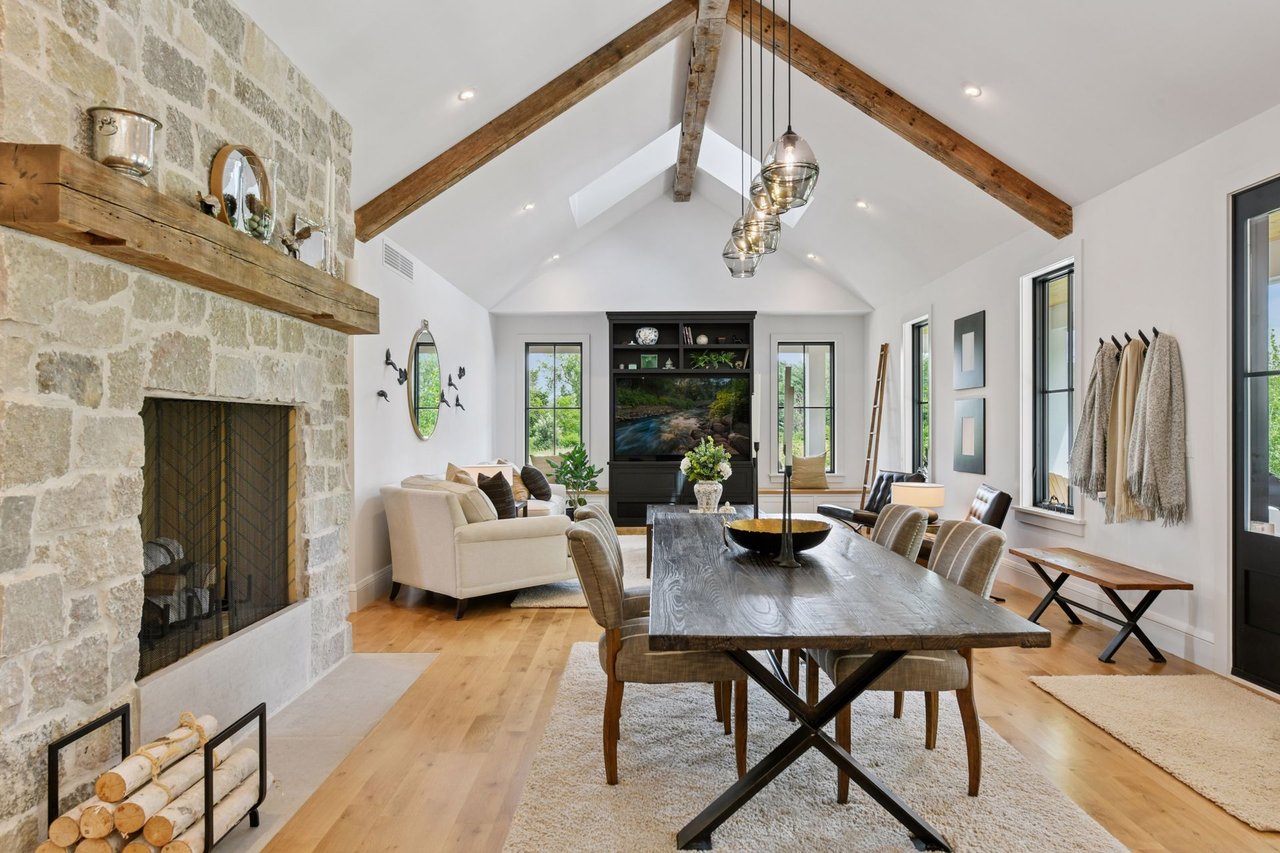2782 Willow Drive, Medina