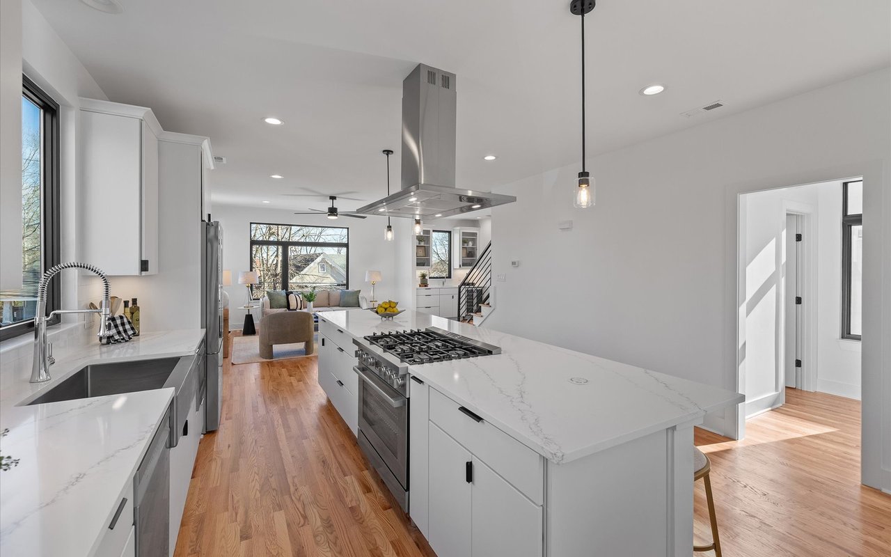 813 N Roxboro Street