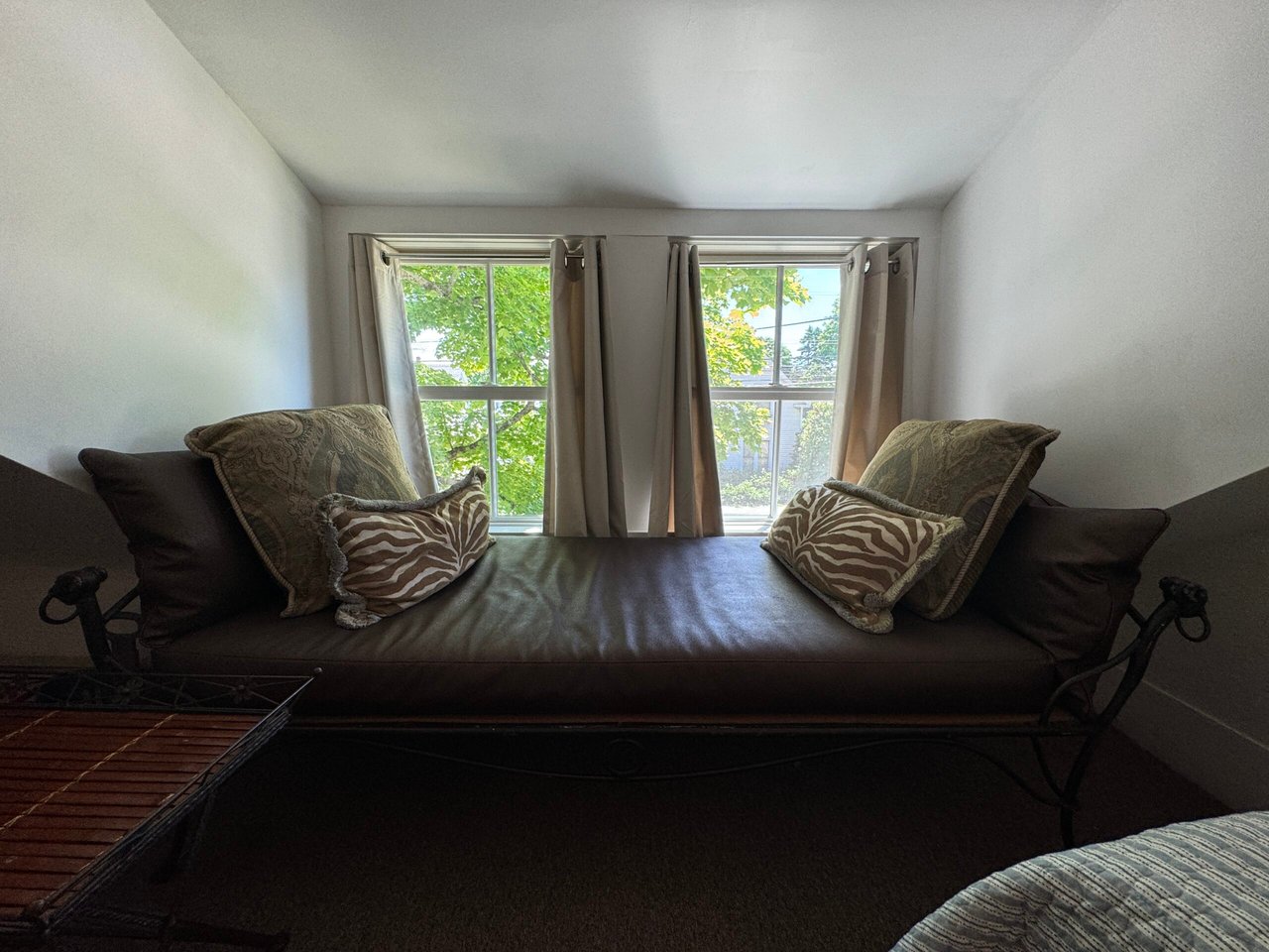 Rockland – 288 Broadway