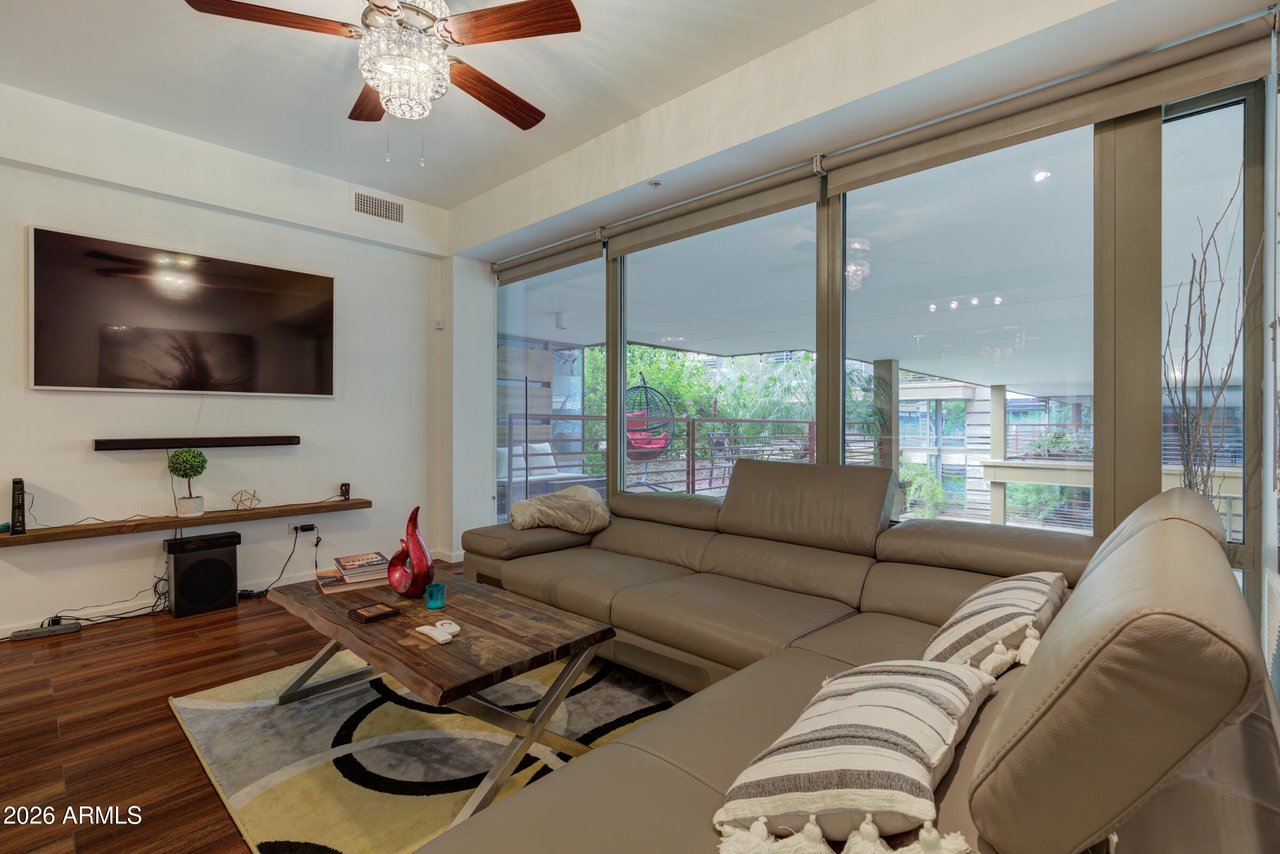 7147 E Rancho Vista Dr, #4007