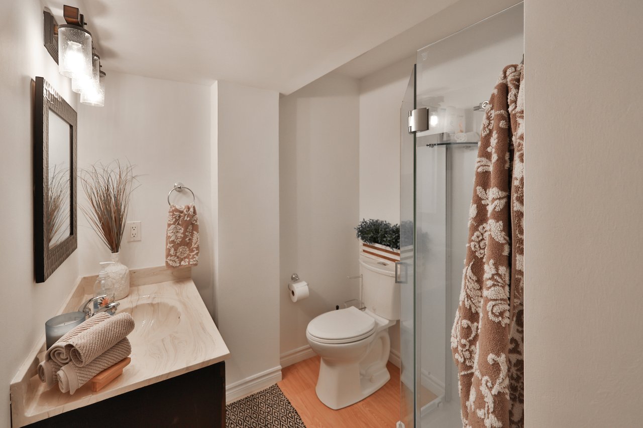 3555 Kingbird Court