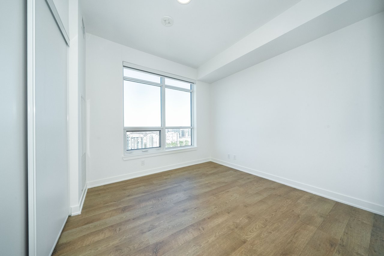 30 Upper Mall Way, A2205