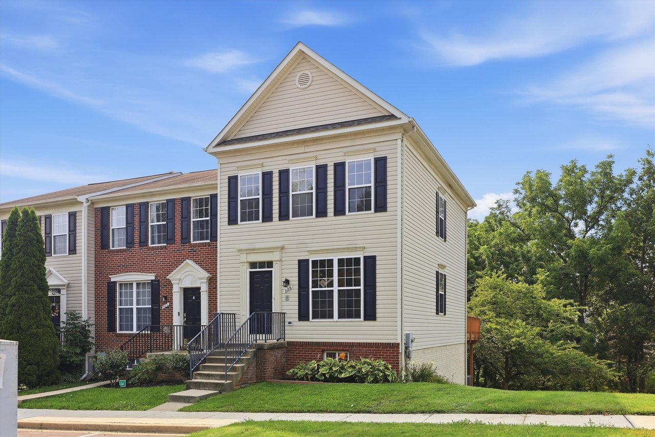 525 Ellison Ct, Frederick, MD 21703