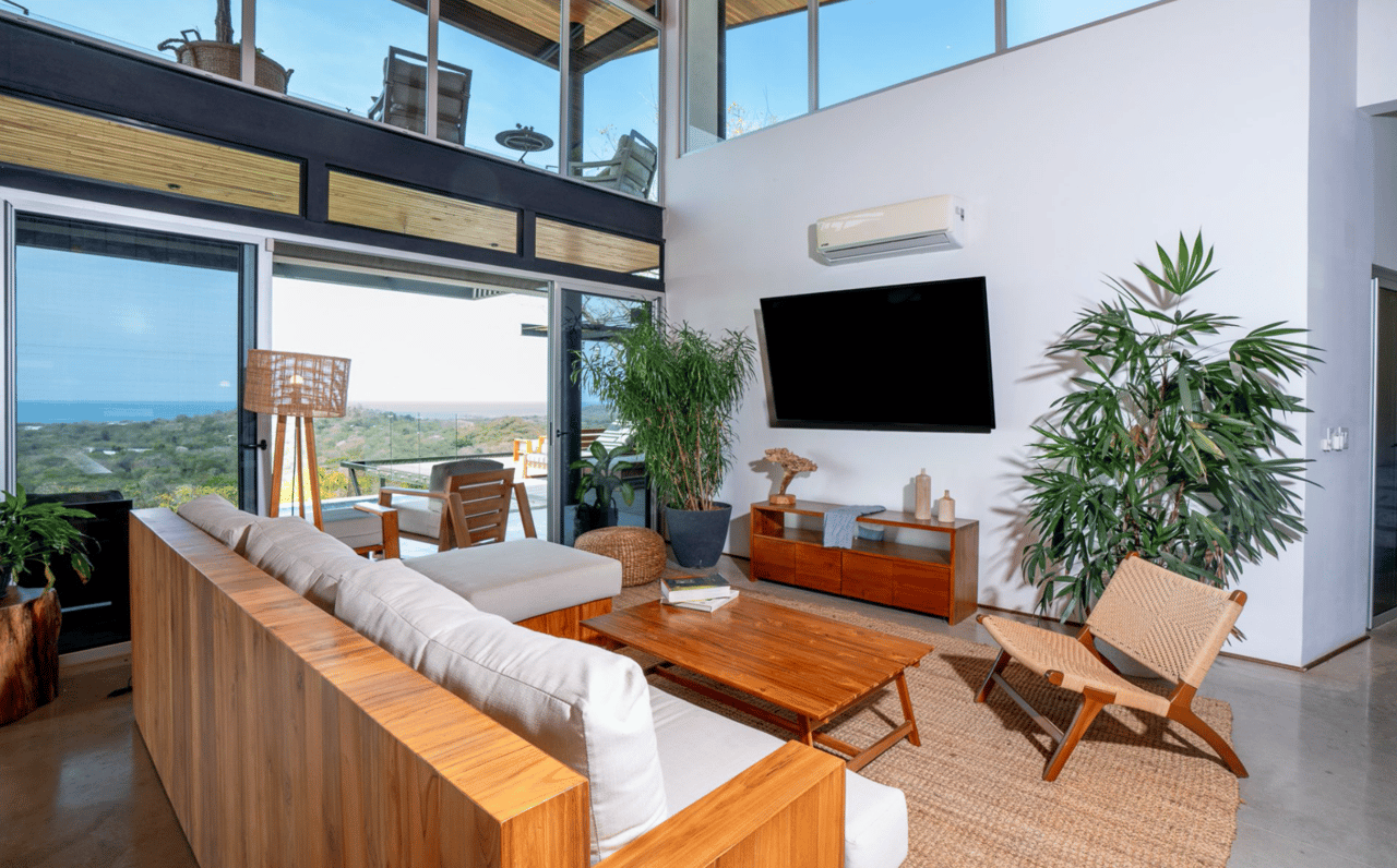 Casa Alta - Las Ventanas - Modern Tropical Oasis