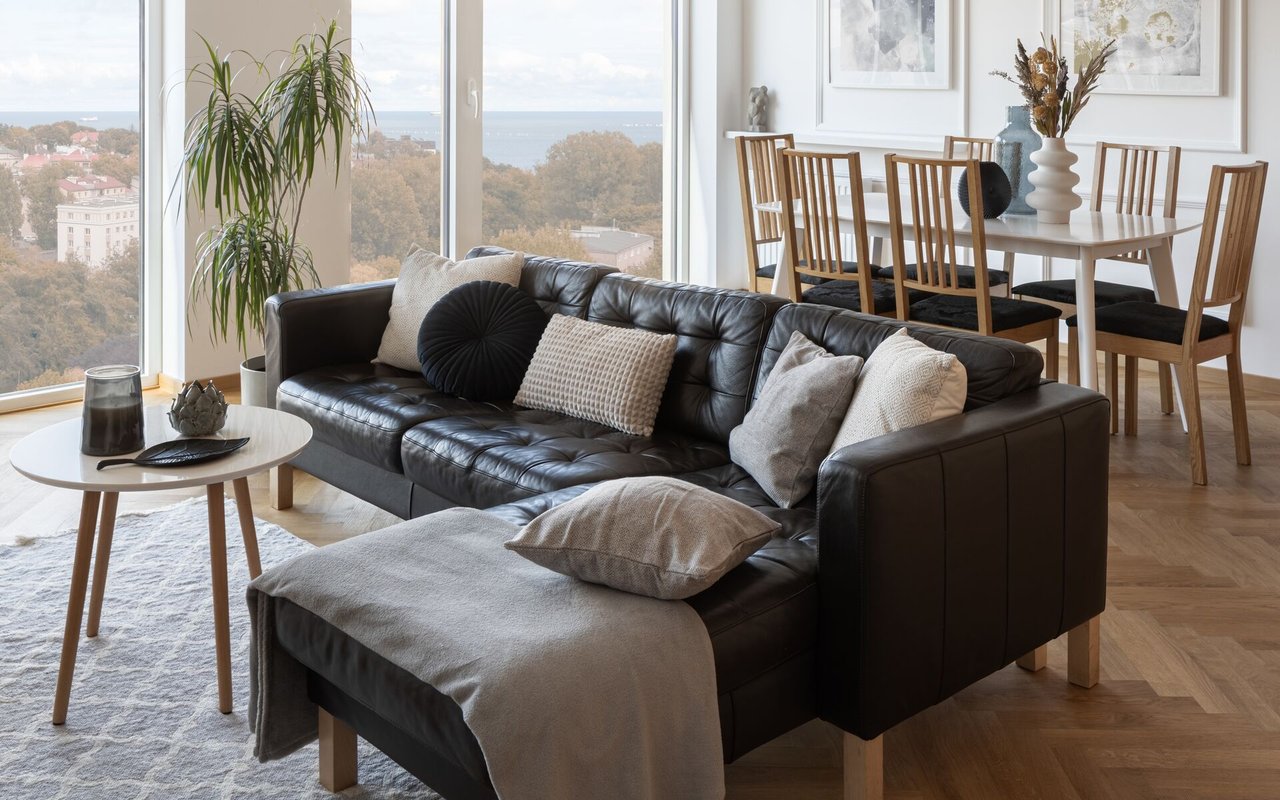 7 Potential Red Flags To Watch Out For When House Hunting