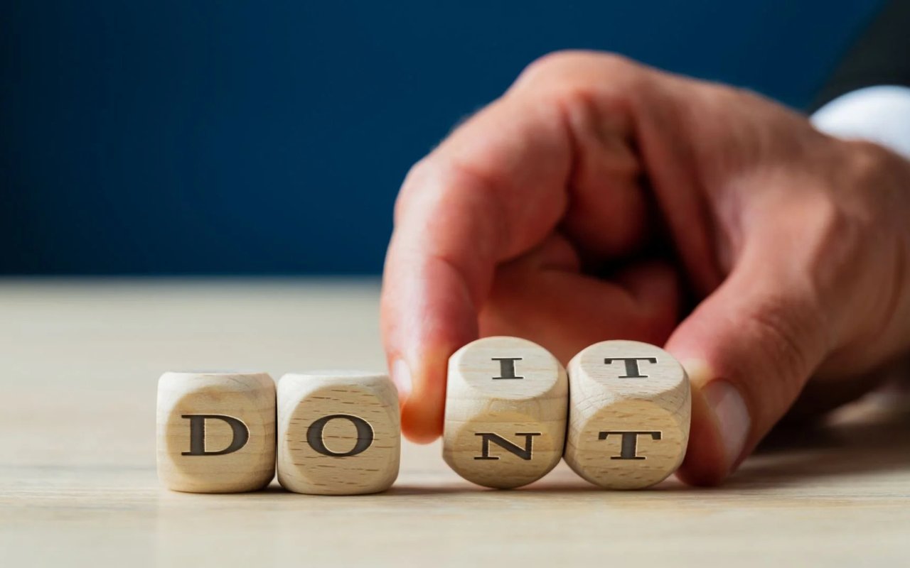 Navigating Open House Etiquette: Dos and Don'ts