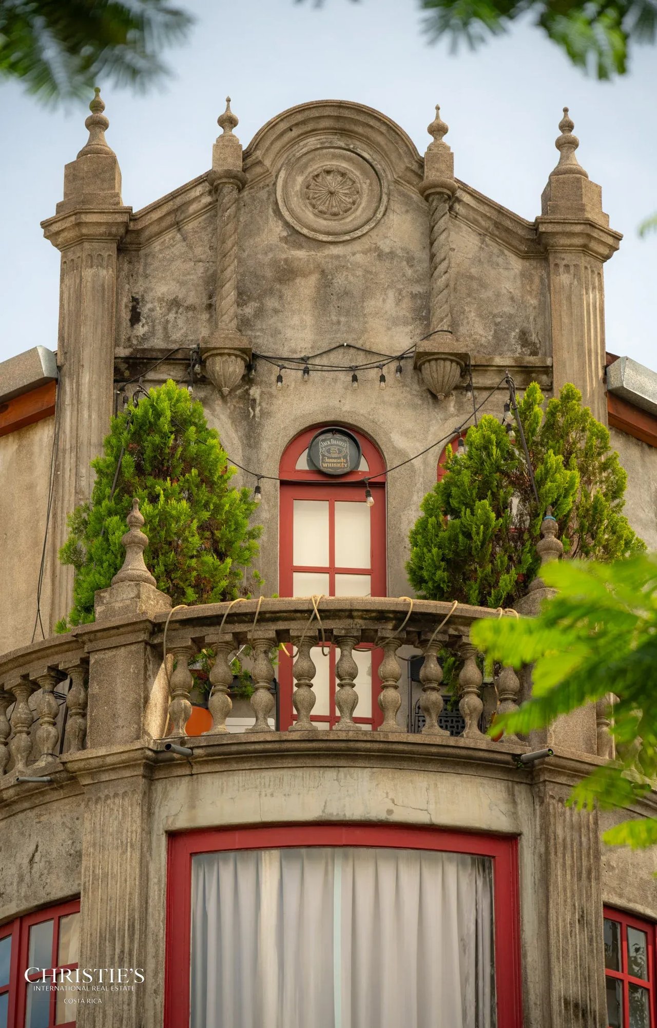 Edificio Jiménez- A Timeless Architectural Gem in Historic San José