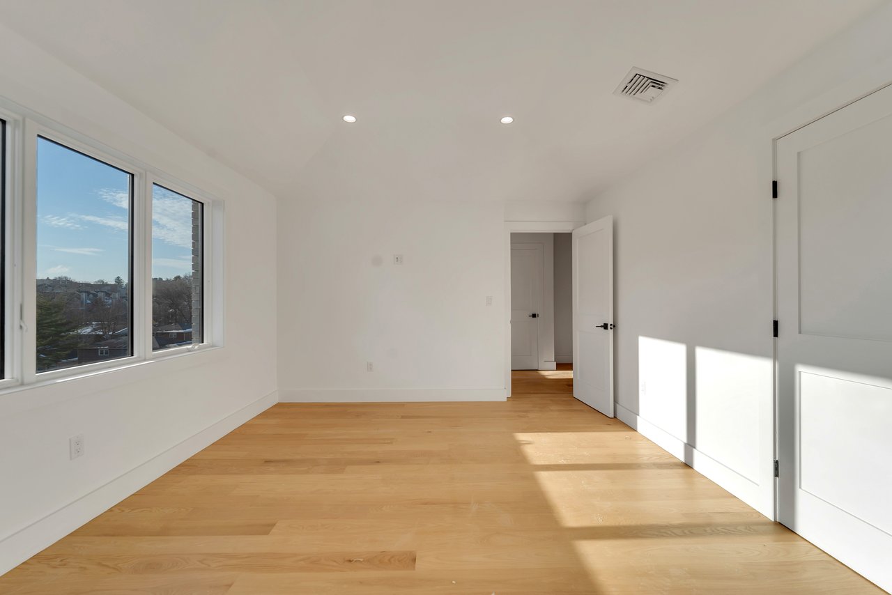 432 Stillwell Avenue B