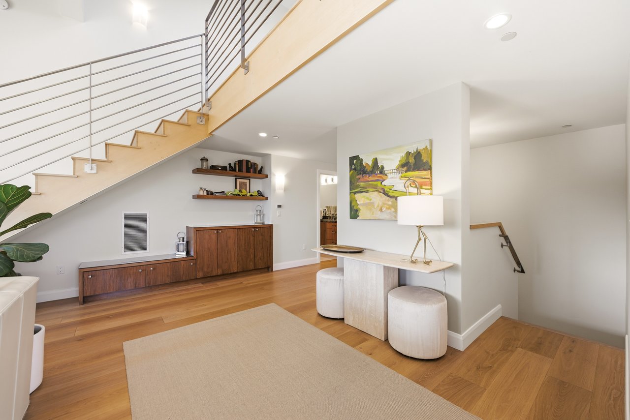 27008 Old Chimney Rd