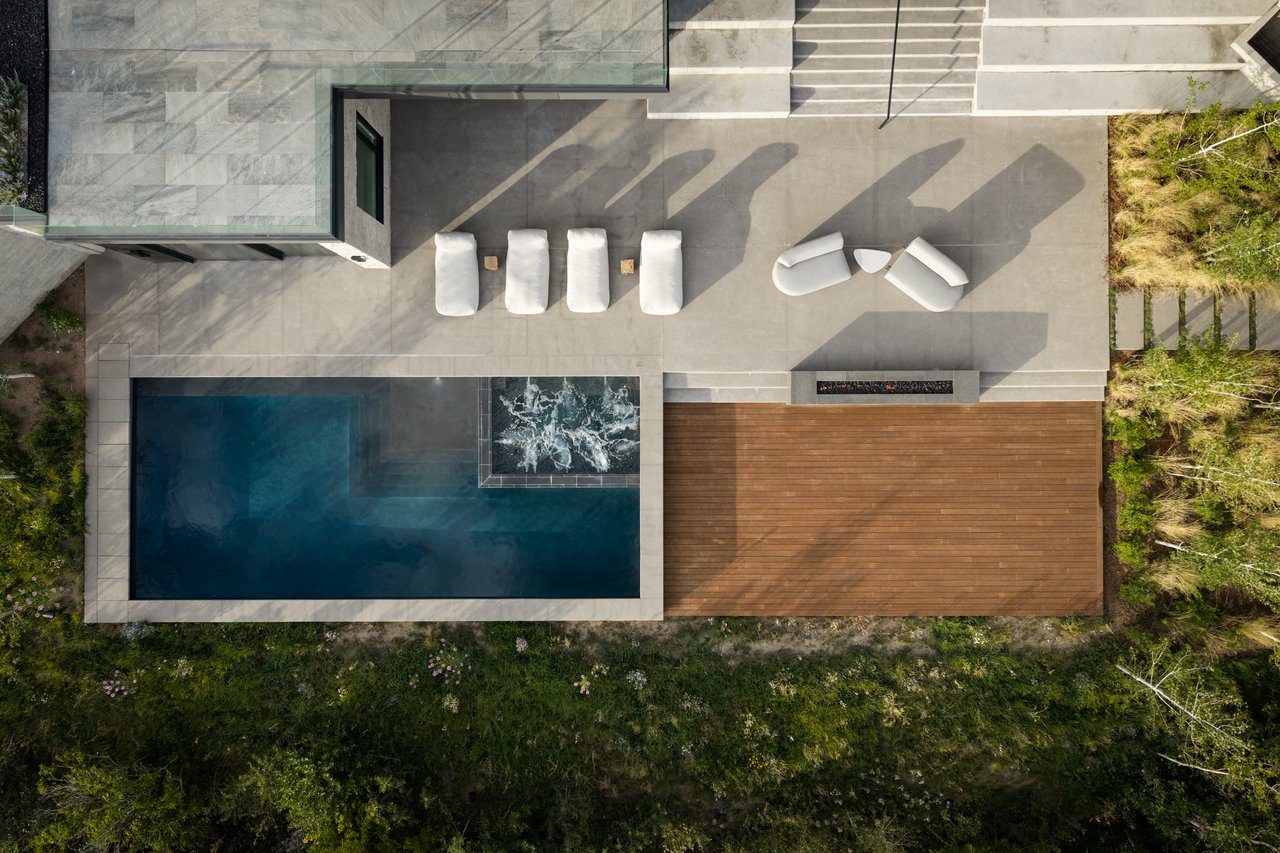 401 Carroll Drive