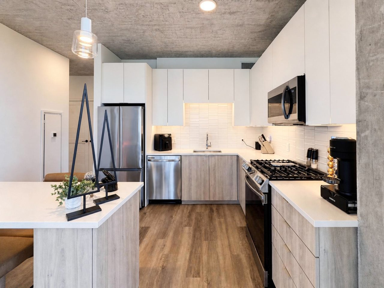 4600 N Marine Dr.